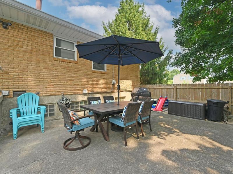 6196 Seiler Drive, Green Township, OH 45239 Photo 47