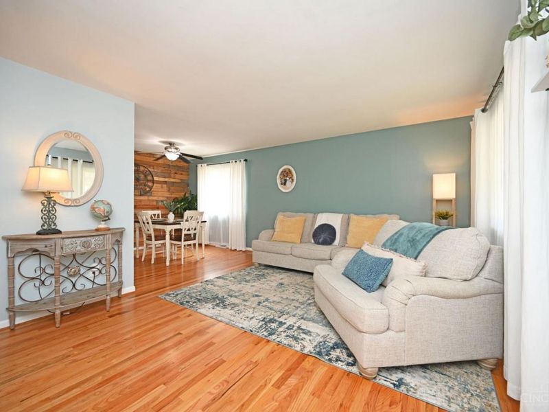 6196 Seiler Drive, Green Township, OH 45239 Photo 8