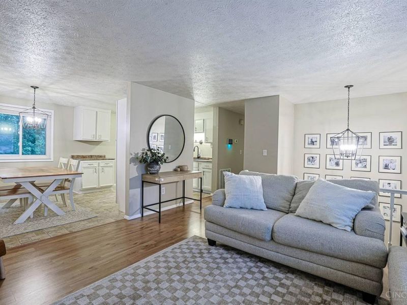 2838 Kimberly Drive, Deerfield Township, OH 45039 Photo 8