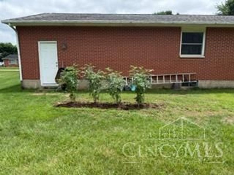 395 Robert Simmons Drive, Carlisle, OH 45005 Photo 10