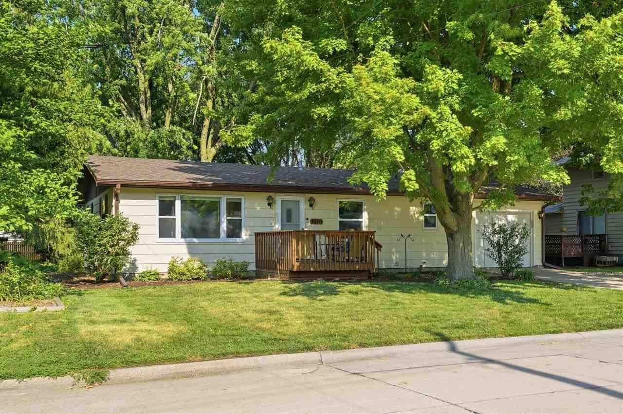 1411 N 2nd Ave, Washington, IA 52353 Main Photo