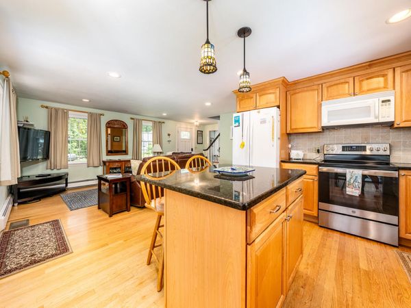14 Oxner Road, Centerville, MA 02632
