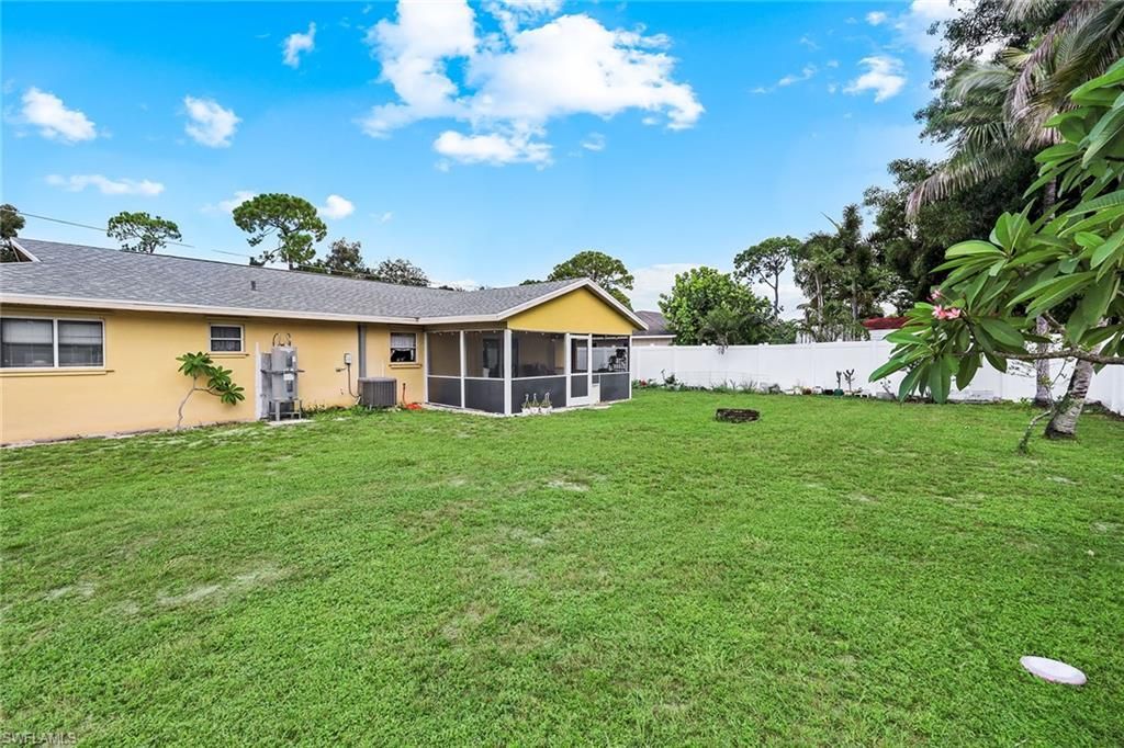 27051 Edgewood St, Bonita Springs, FL 34135 Photo
