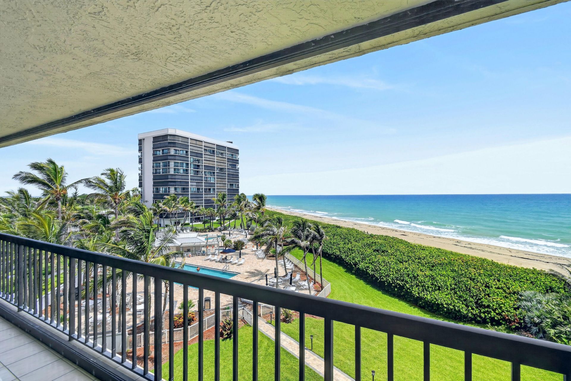 8880 S Ocean Drive, Unit 502, Jensen Beach, FL 34957 Photo