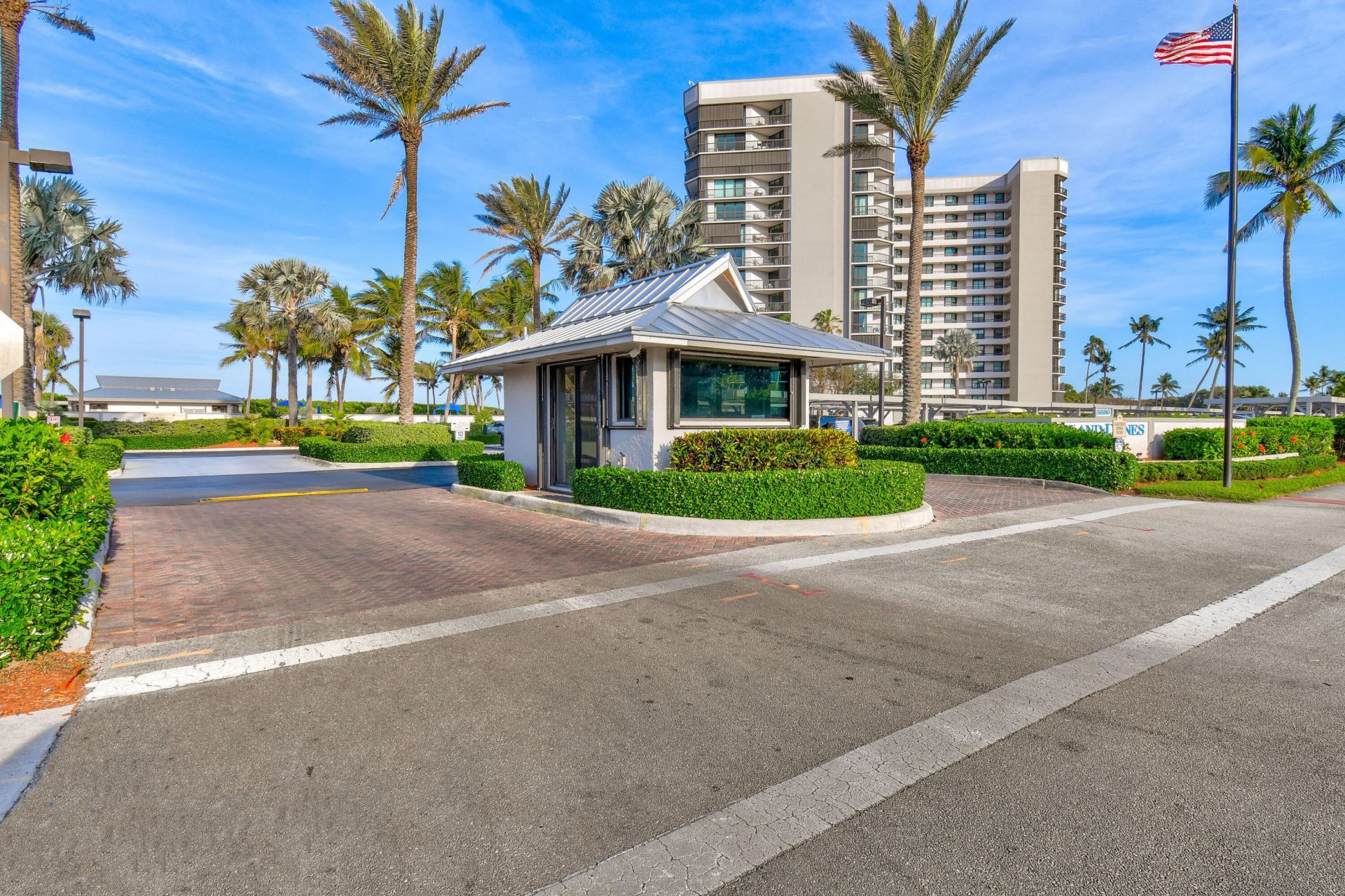 8880 S Ocean Drive, Unit 502, Jensen Beach, FL 34957 Photo