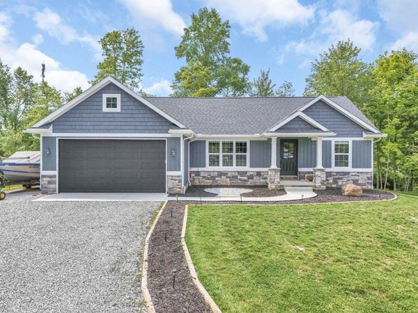 66 Penlawn Court , Howard, OH 43028