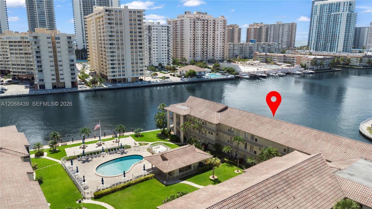 2600 Diana Dr, Unit 208, Hallandale Beach, FL 33009 Photo