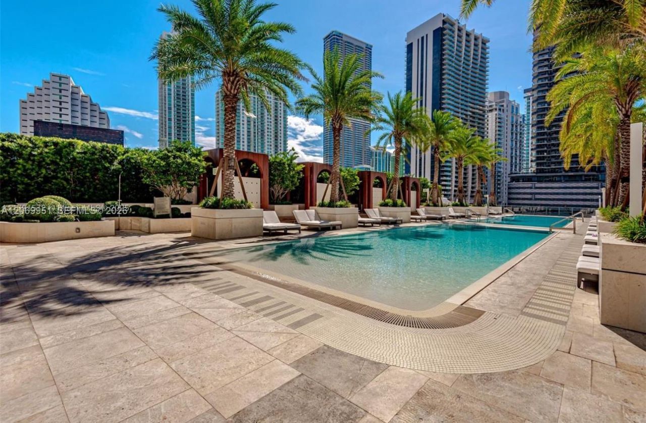 801 S Miami Ave , Unit PH5801, Miami, FL 33130 Photo