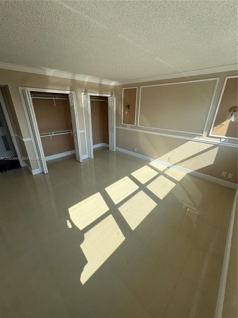 111 Golden Isles Dr, Unit F2, Hallandale Beach, FL 33009 Photo
