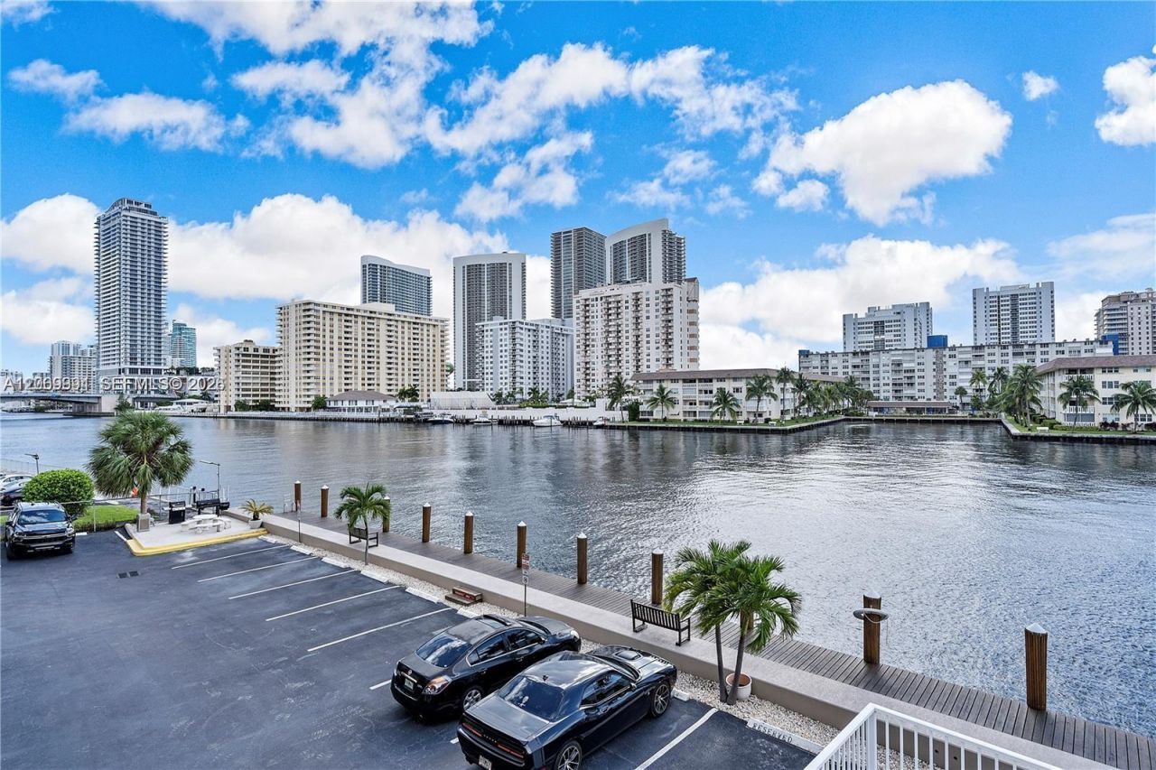 111 Golden Isles Dr , Unit F2, Hallandale Beach, FL 33009 Photo