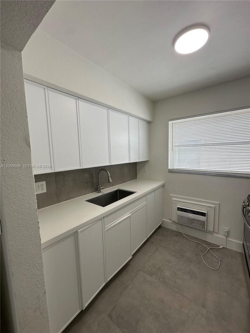 1225 Normandy Dr , Unit 8, Miami Beach, FL 33141 Photo
