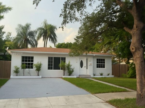 1931 Mayo St, Hollywood, FL 33020