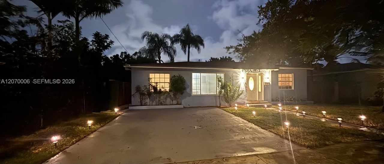 1931 Mayo St, Hollywood, FL 33020 Photo