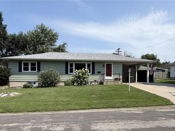 1325 Springdale Street , Mexico, MO 65265