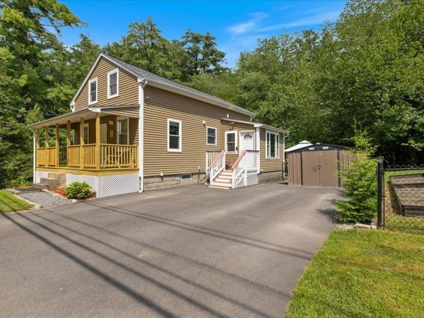 122 N Main Street, Salem, NH 03079