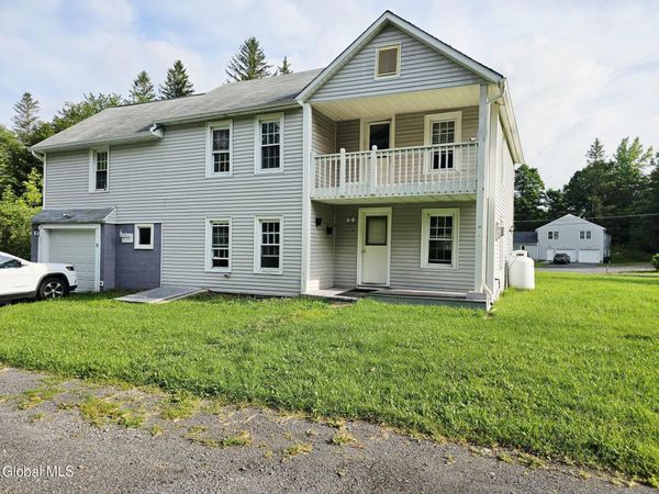18 Merridale Drive, Berne, NY 12023