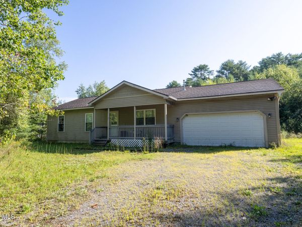 31 Lausanne Lane, Lake Luzerne, NY 12846