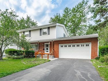 12 Alabama Place, Lockport, NY 14094