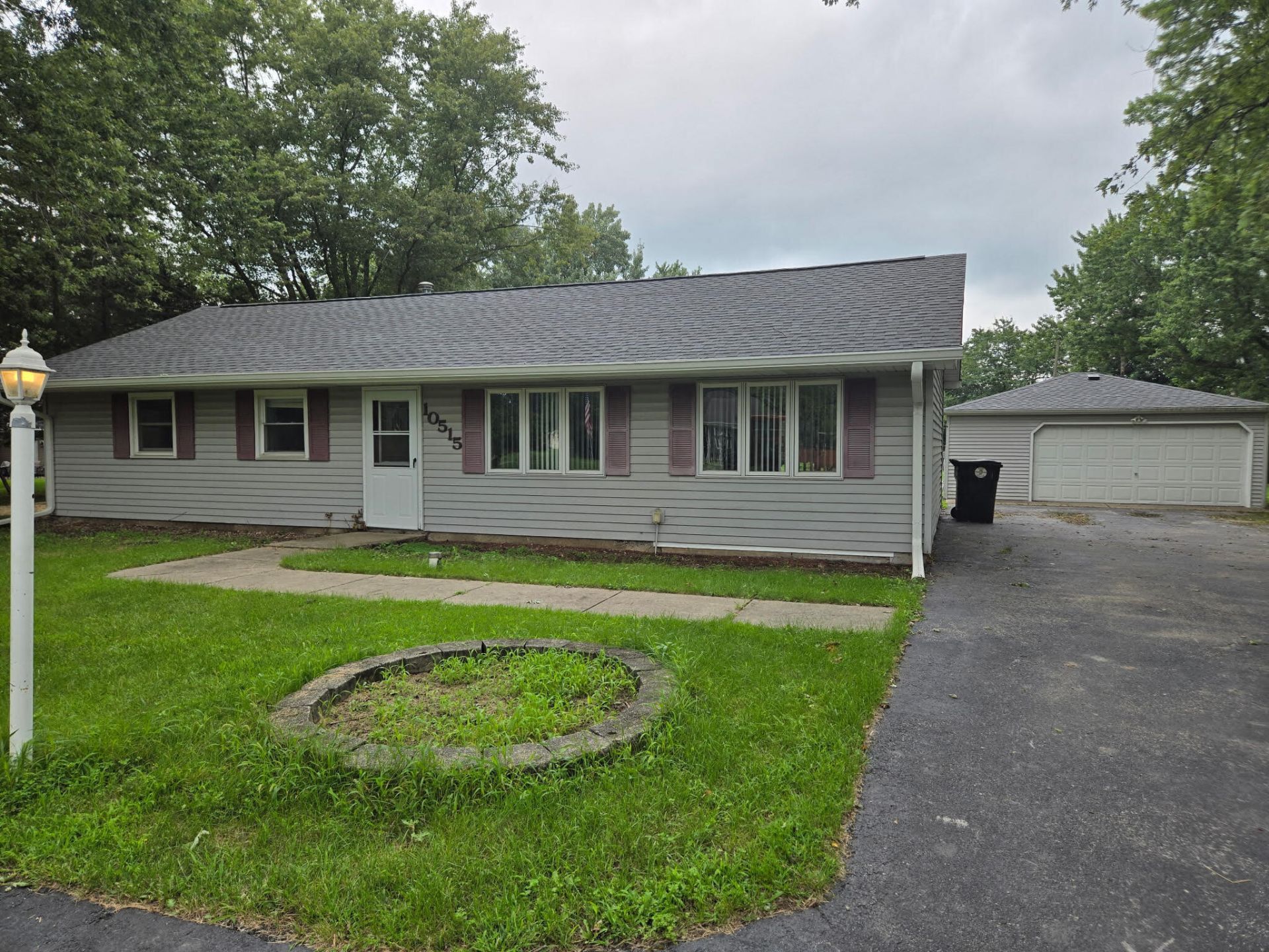 10515 Baker Street, Crown Point, IN 46307 Main Photo