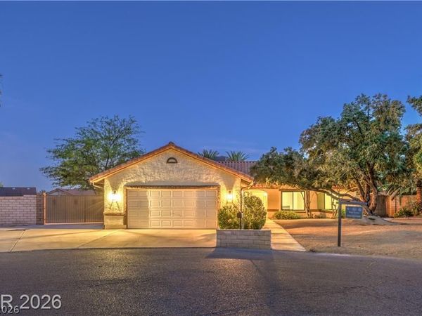 5325 N El Capitan Way, Las Vegas, NV 89149