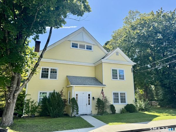 15 Prospect , Essex, CT 06426