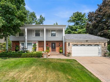 3325 Newgate Drive, Troy, Mi 48084