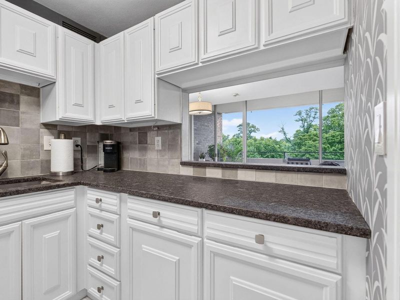 1000 Urlin Avenue, Unit 521, Columbus, OH 43212 Photo 13
