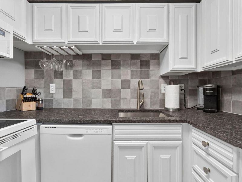 1000 Urlin Avenue, Unit 521, Columbus, OH 43212 Photo 14