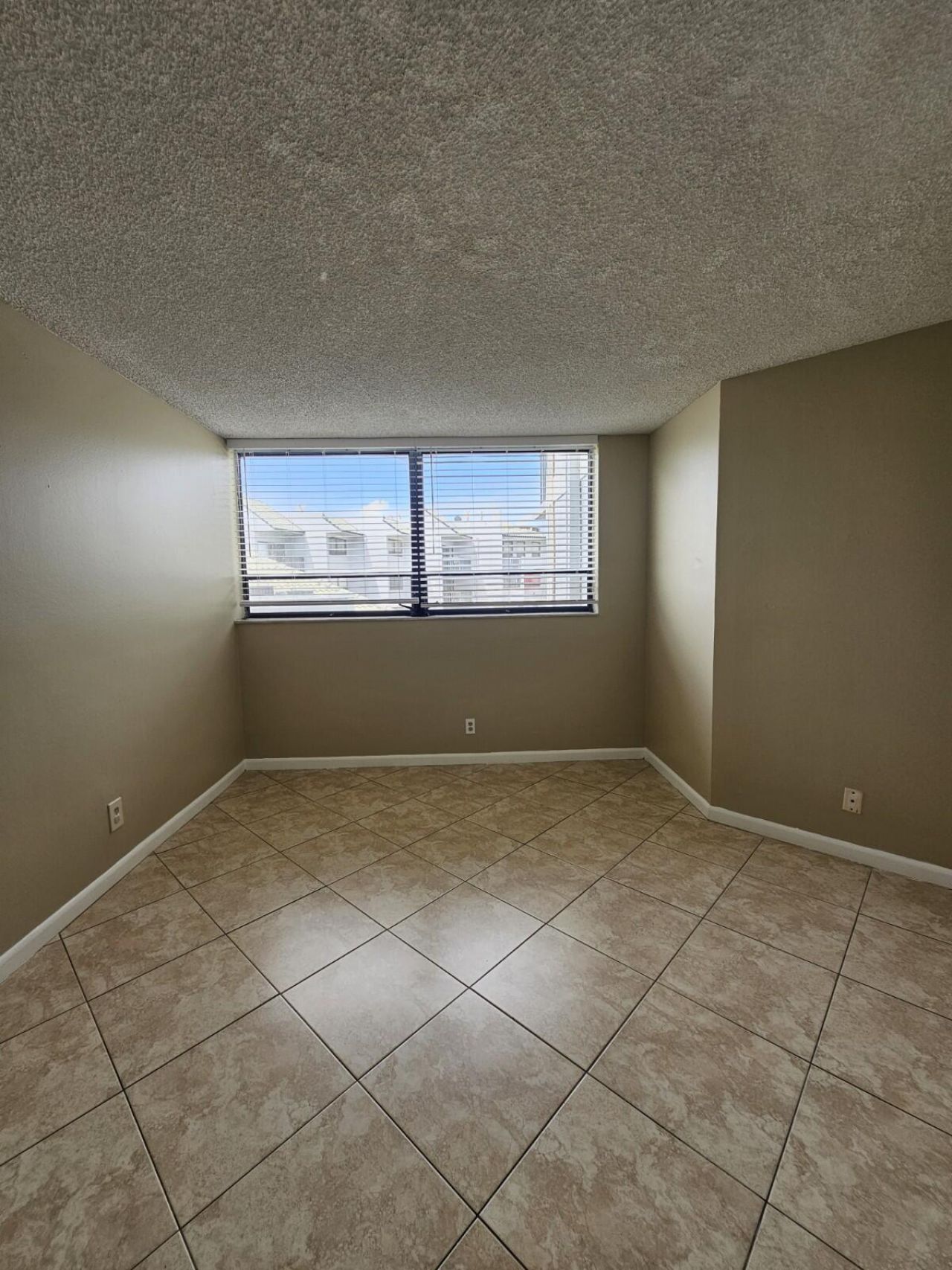 1850 N Congress Avenue, Unit 302, West Palm Beach, FL 33401 Photo