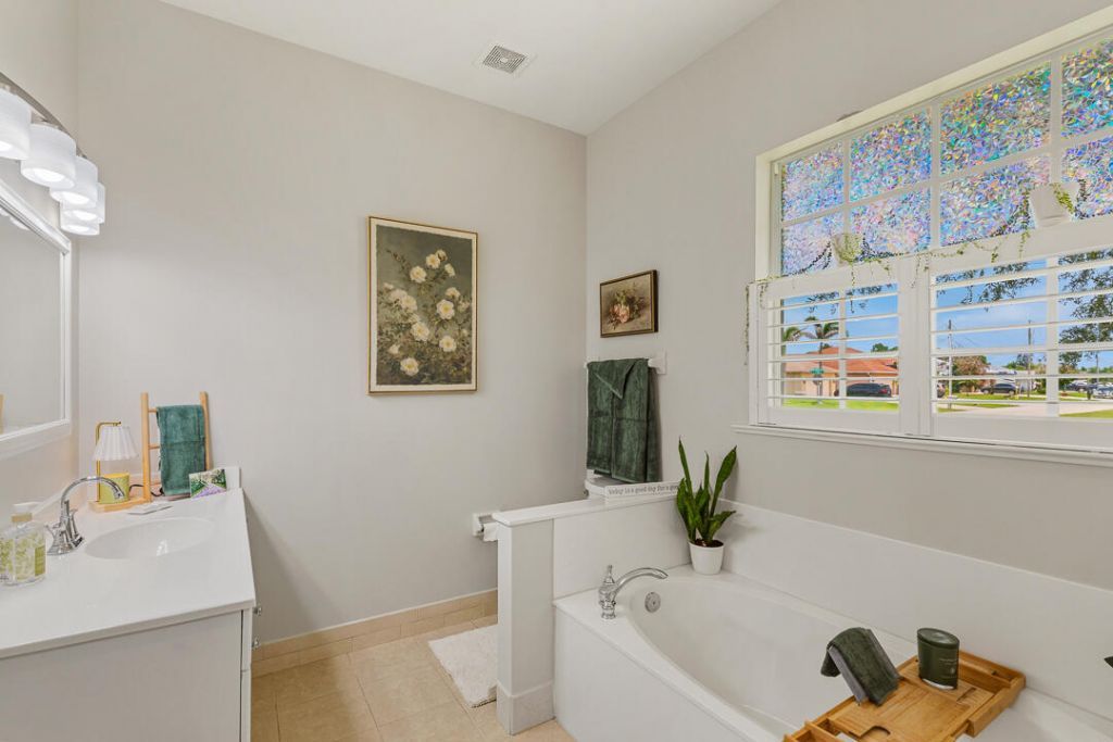 6175 NW East Deville Circle, Port Saint Lucie, FL 34986 Photo