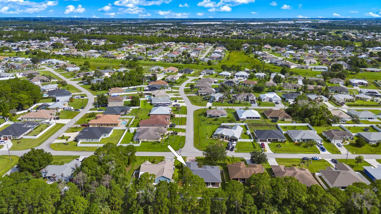 6175 NW East Deville Circle, Port Saint Lucie, FL 34986 Photo