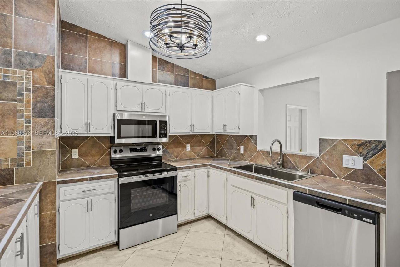 502 NW Goldcoast Ave , Port Saint Lucie, FL 34983 Photo
