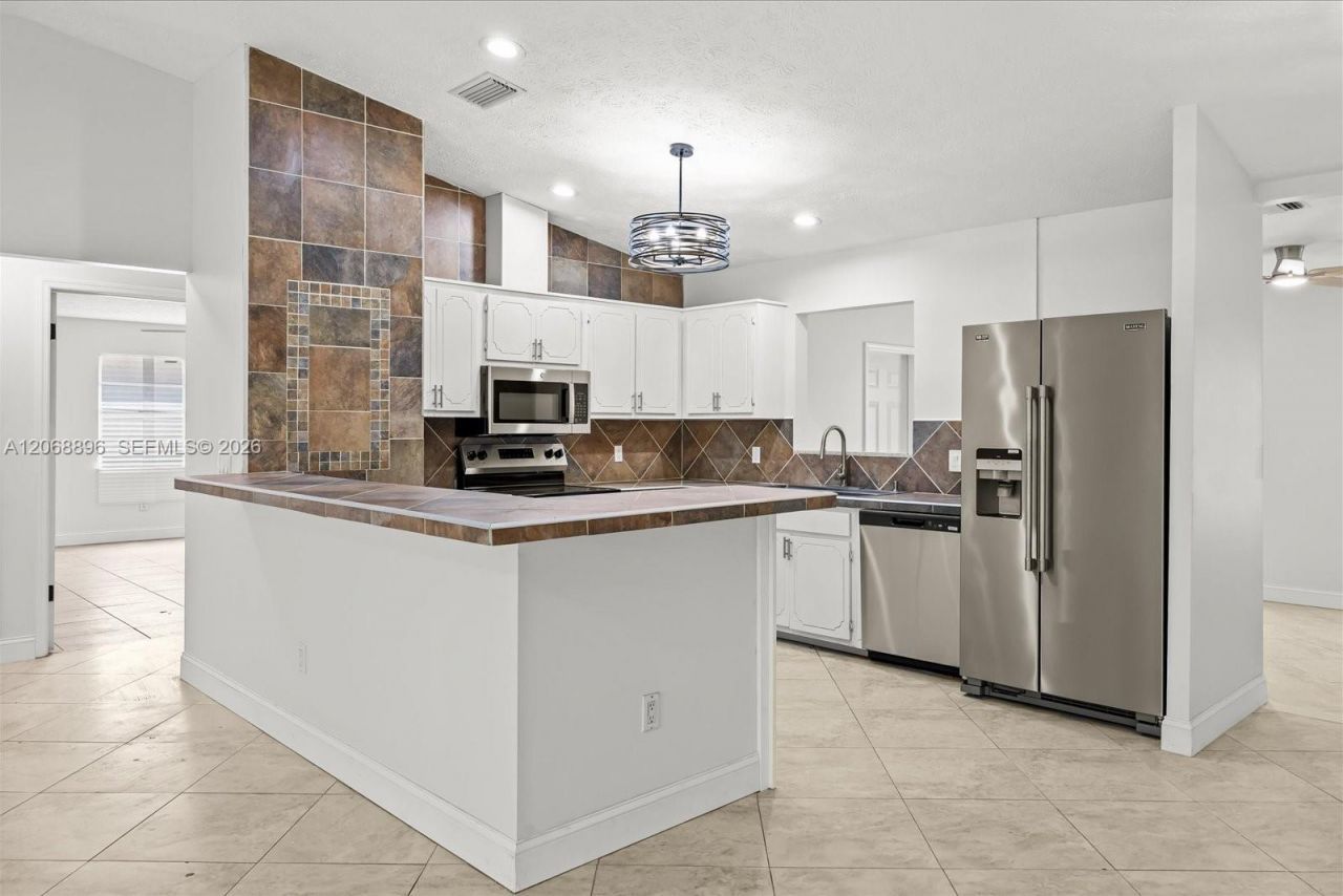 502 NW Goldcoast Ave , Port Saint Lucie, FL 34983 Photo