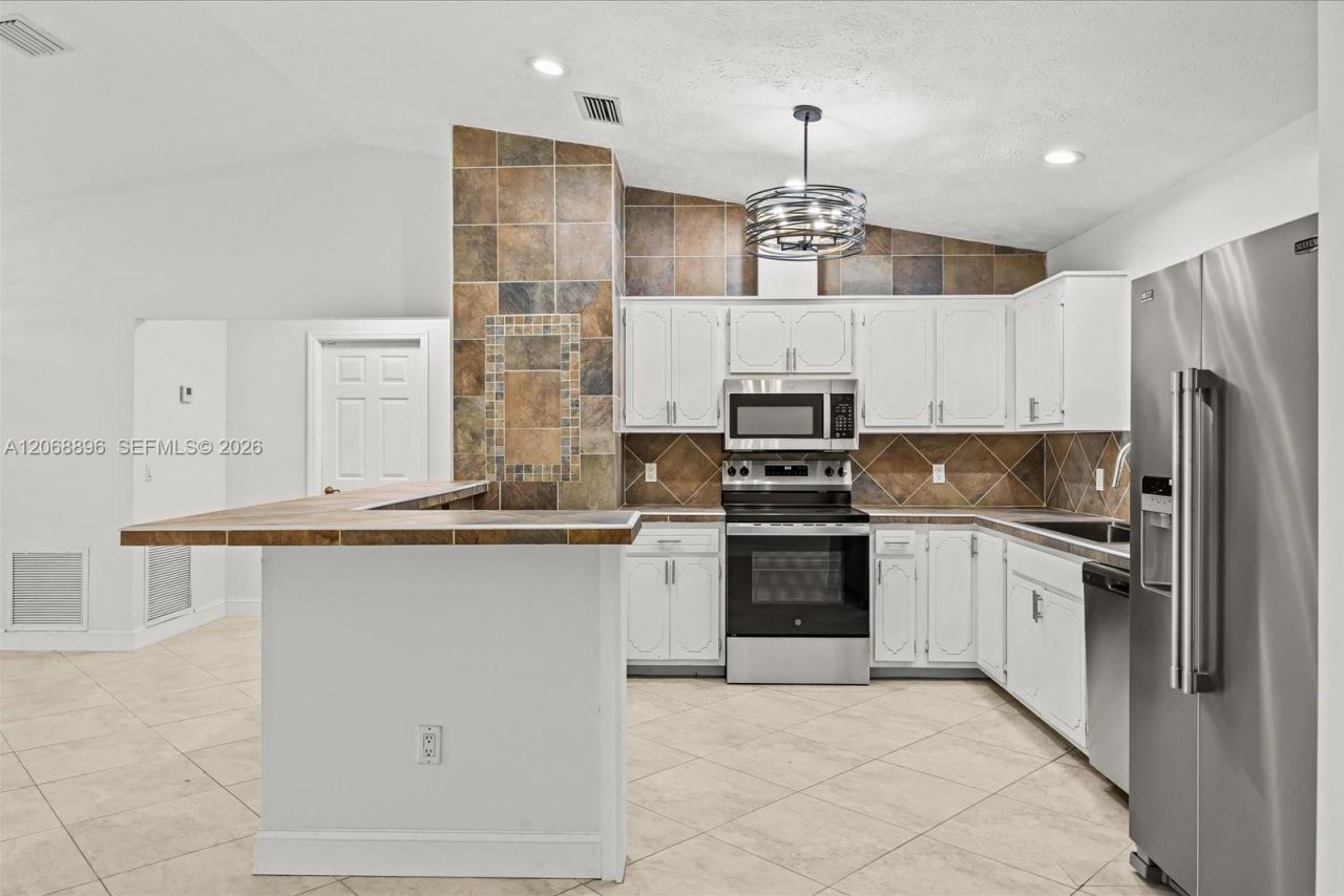 502 NW Goldcoast Ave , Port Saint Lucie, FL 34983 Photo