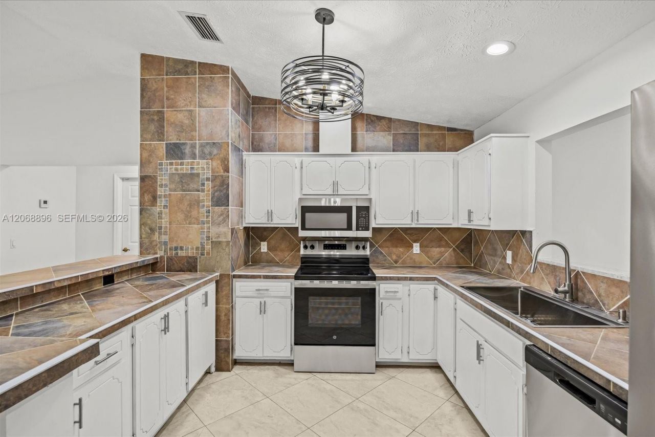 502 NW Goldcoast Ave , Port Saint Lucie, FL 34983 Photo