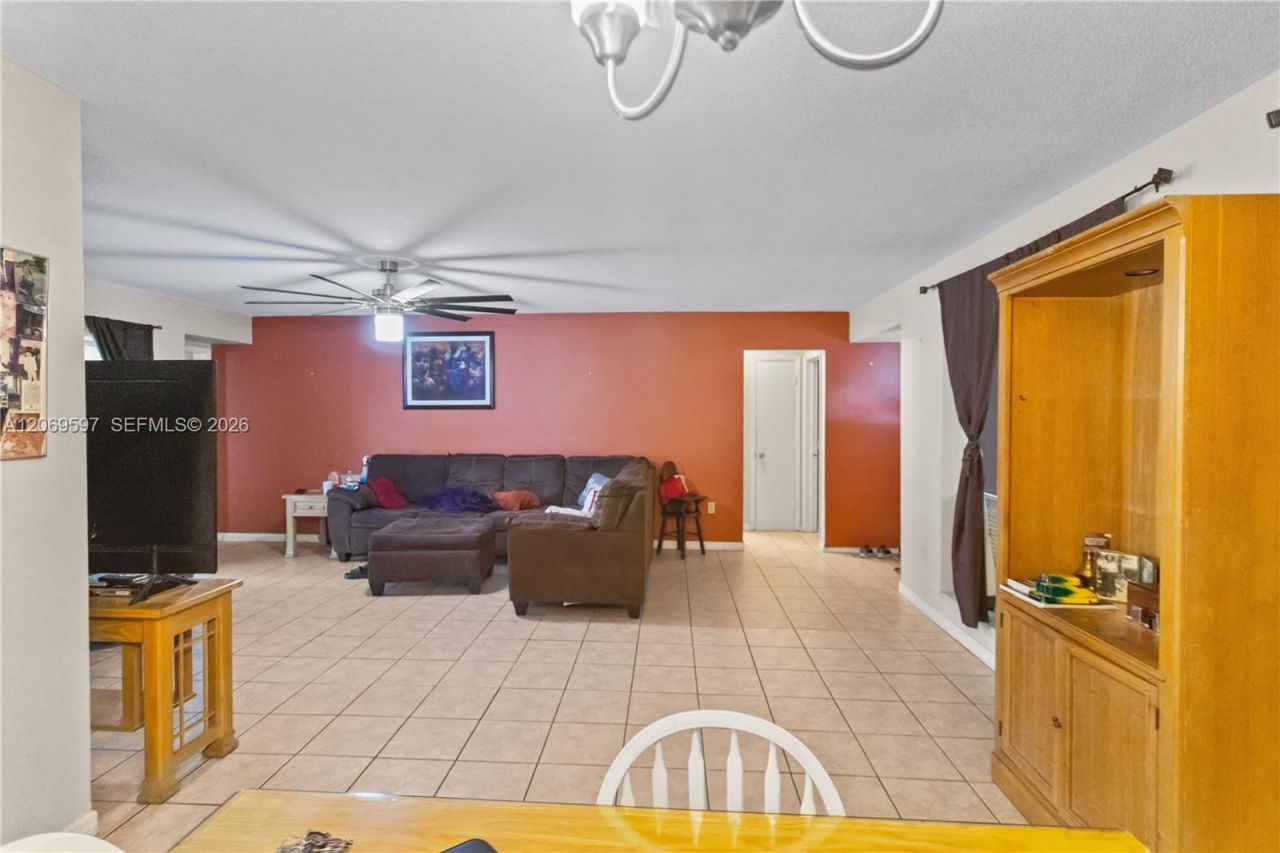7531 Harbour Blvd , Miramar, FL 33023 Photo