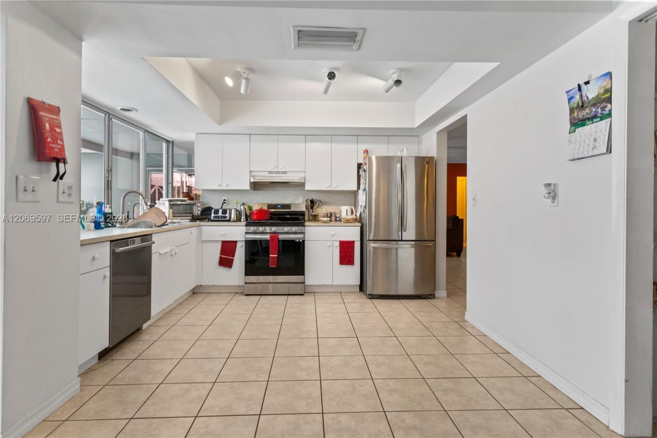 7531 Harbour Blvd , Miramar, FL 33023 Photo