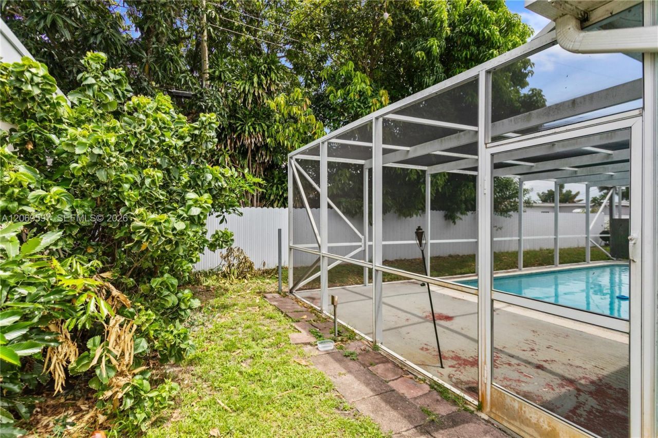7531 Harbour Blvd , Miramar, FL 33023 Photo