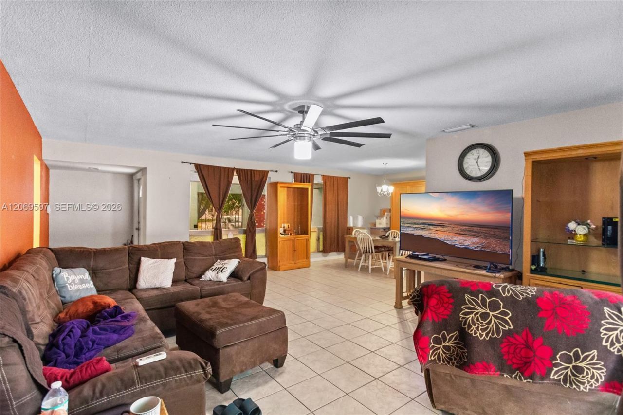 7531 Harbour Blvd , Miramar, FL 33023 Photo
