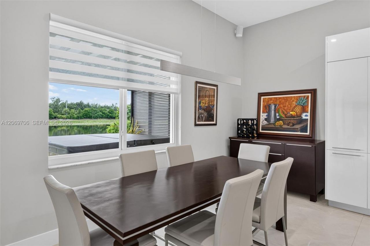 2126 Quail Roost Dr, Weston, FL 33327 Photo