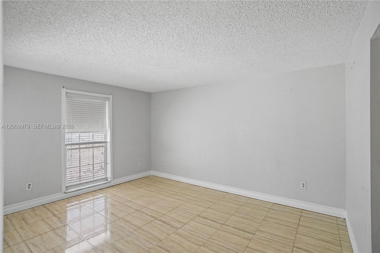 661 N University Dr , Unit 1-103, Pembroke Pines, FL 33024 Photo