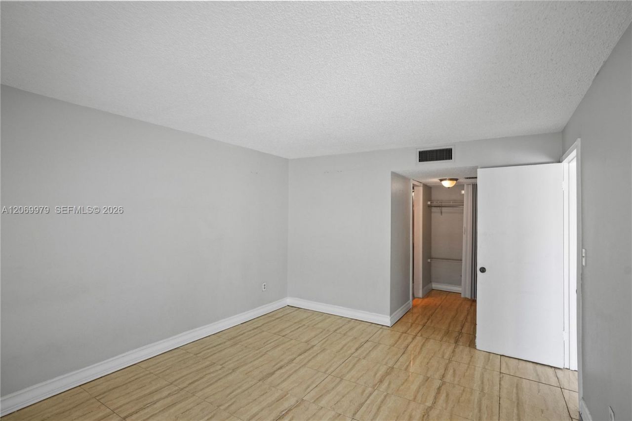661 N University Dr , Unit 1-103, Pembroke Pines, FL 33024 Photo