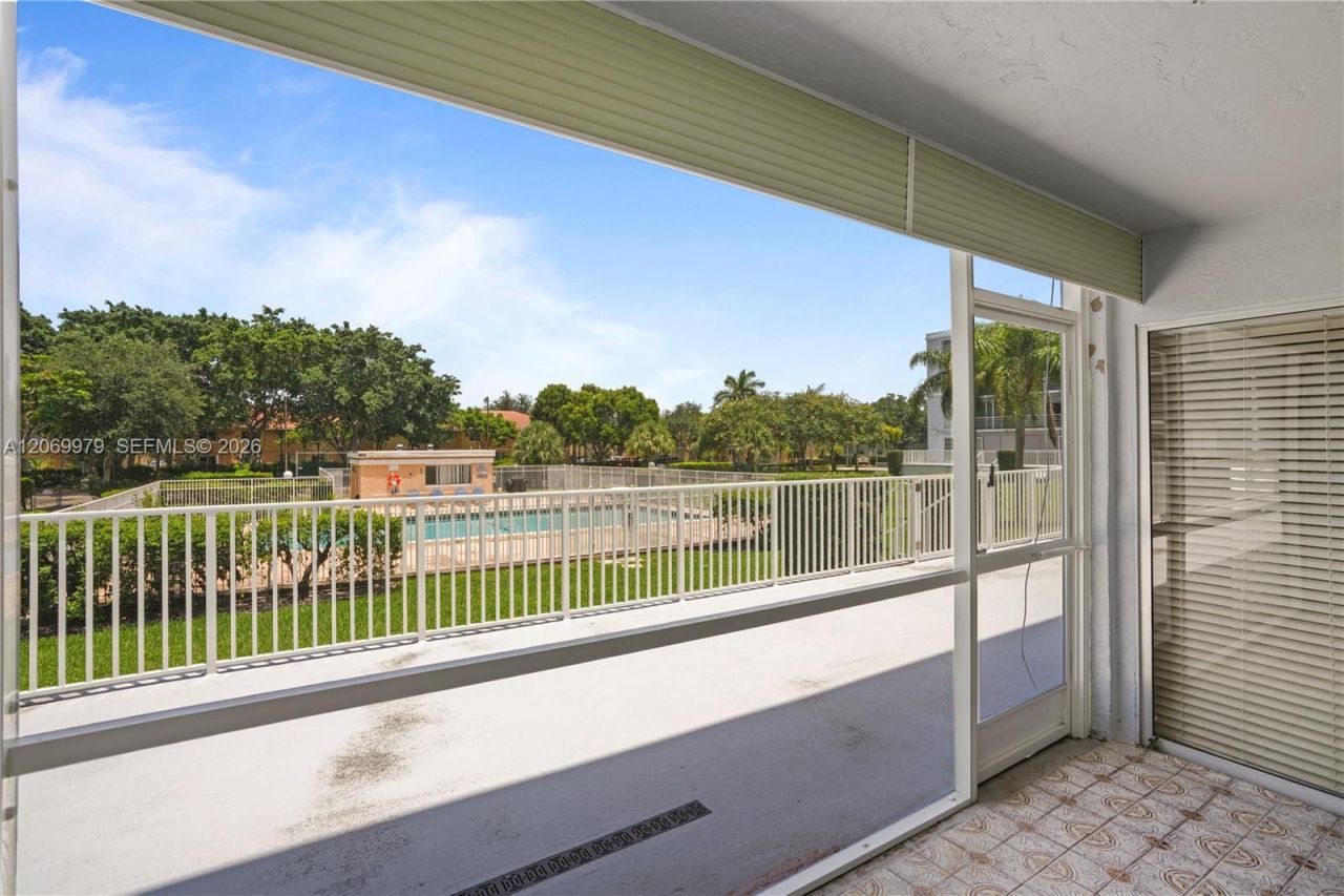 661 N University Dr , Unit 1-103, Pembroke Pines, FL 33024 Photo