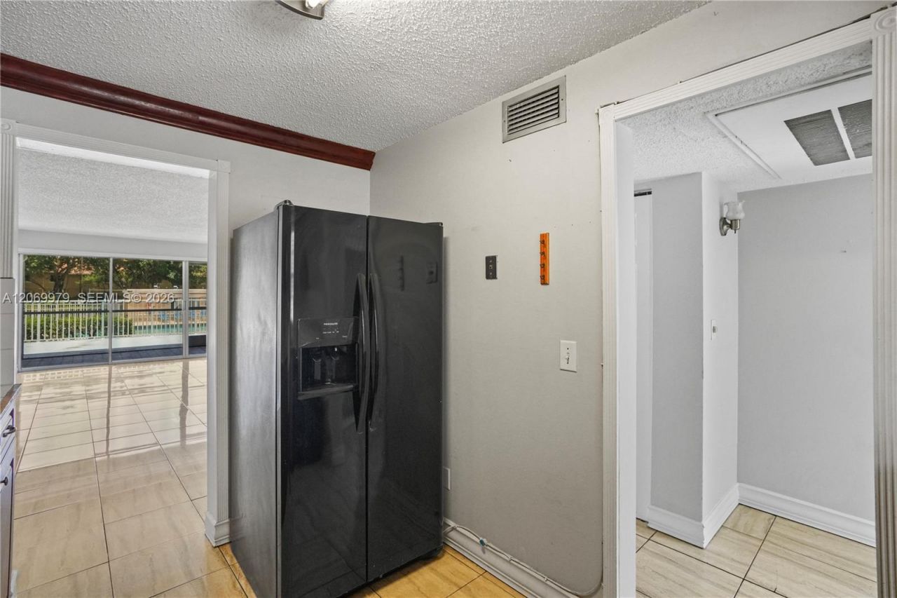 661 N University Dr , Unit 1-103, Pembroke Pines, FL 33024 Photo