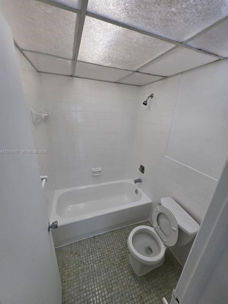 6980 NW 186th St , Unit 3-227A, Hialeah, FL 33015 Photo