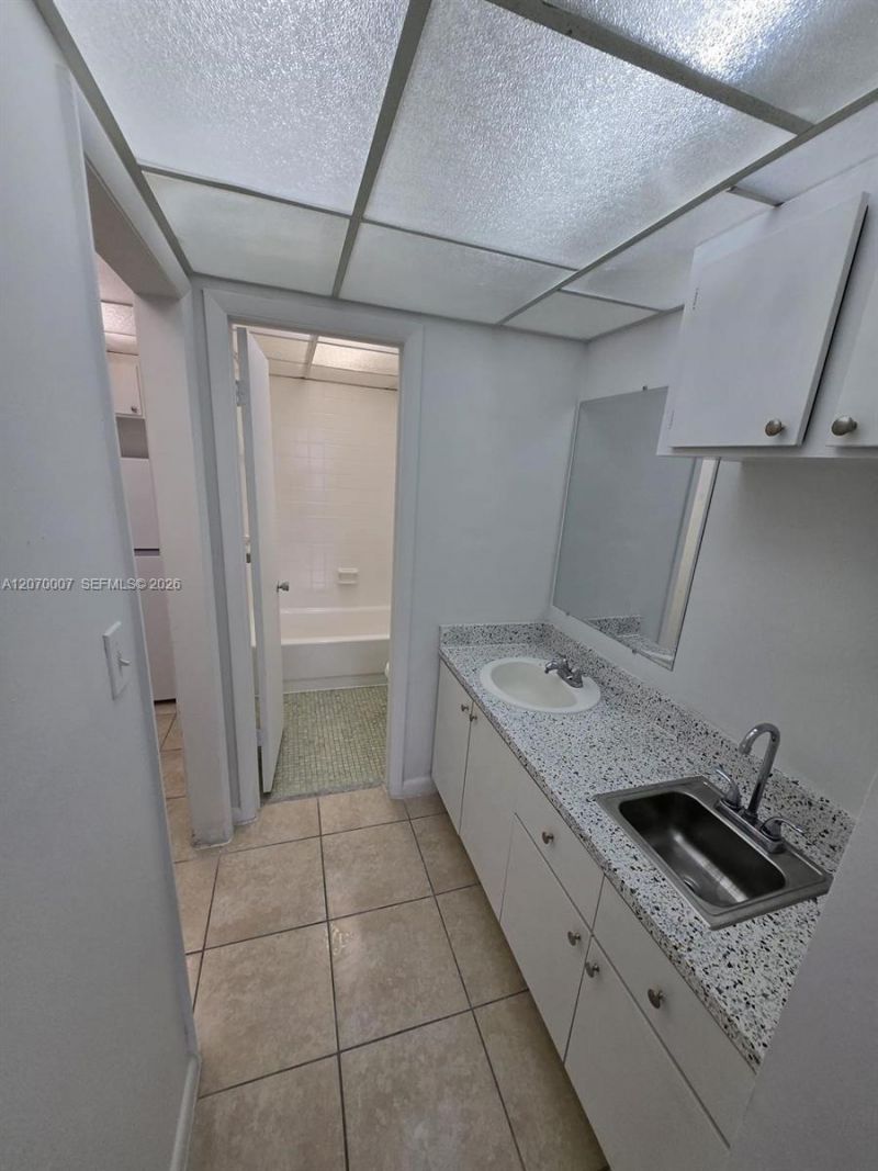 6980 NW 186th St , Unit 3-227A, Hialeah, FL 33015 Photo