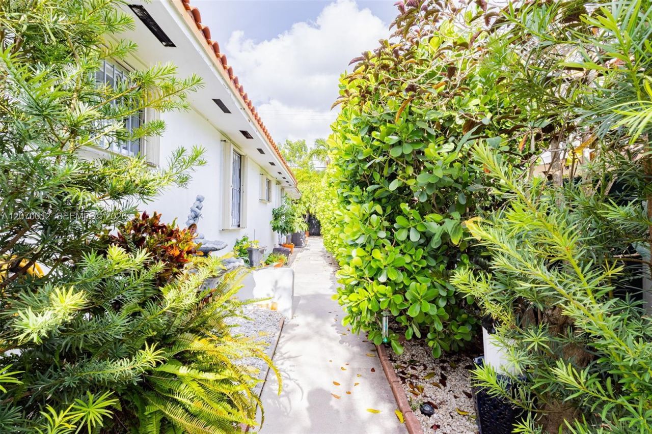 619 SW 39th Ave , Miami, FL 33134 Photo
