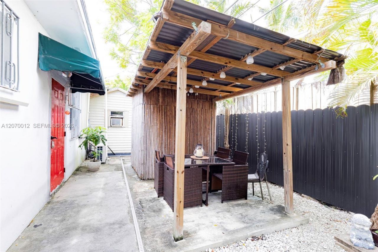 619 SW 39th Ave , Miami, FL 33134 Photo