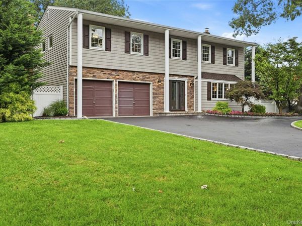 54 Twin Oaks Drive, Kings Park, NY 11754