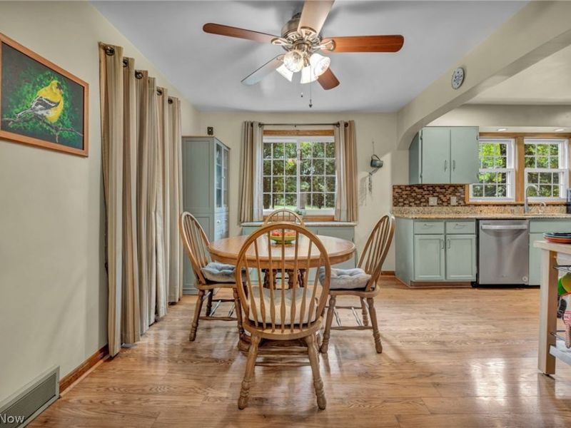 514 Everhard Road SW, North Canton, OH 44709 Photo 9